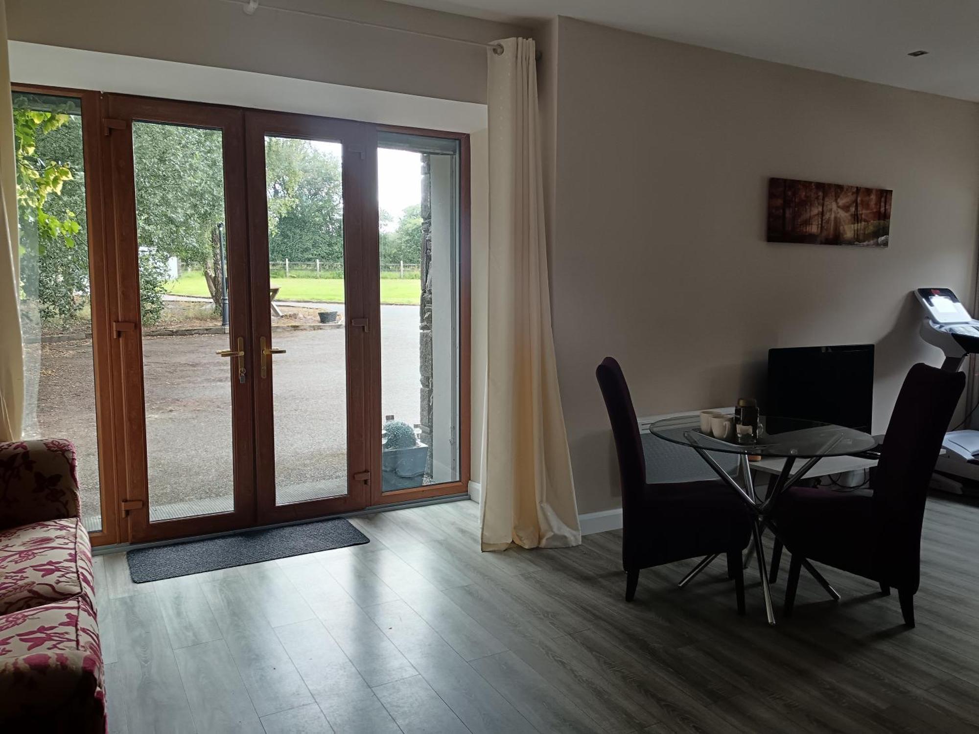 A Beautiful Countryside Apartment On Killarney Road Mallow Esterno foto